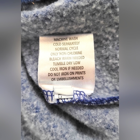 NWT! New York Giants NFL Women's Cozy Athleisure GameDay Sweater Size Small - Picture 7 of 10